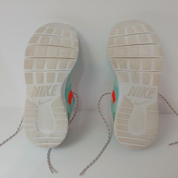 Nike Women's Red Swoosh/ Mesh /Leather/ Running Shoes/Size 7 - Picture 8 of 8